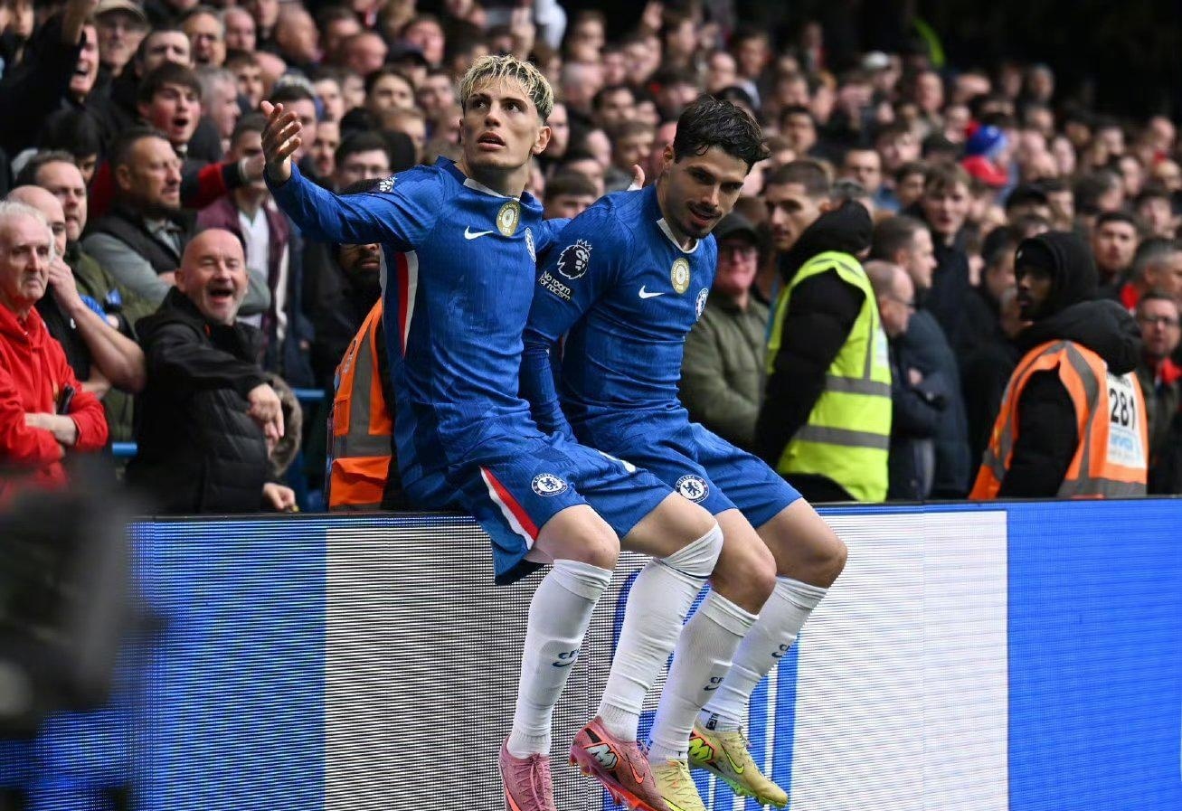 数据不说谎，中国足球离春天近了！今年U21球员出场时间较去年猛增243%（数字为证：中国足球回暖在即，U21球员出场时间同比飙升243%）