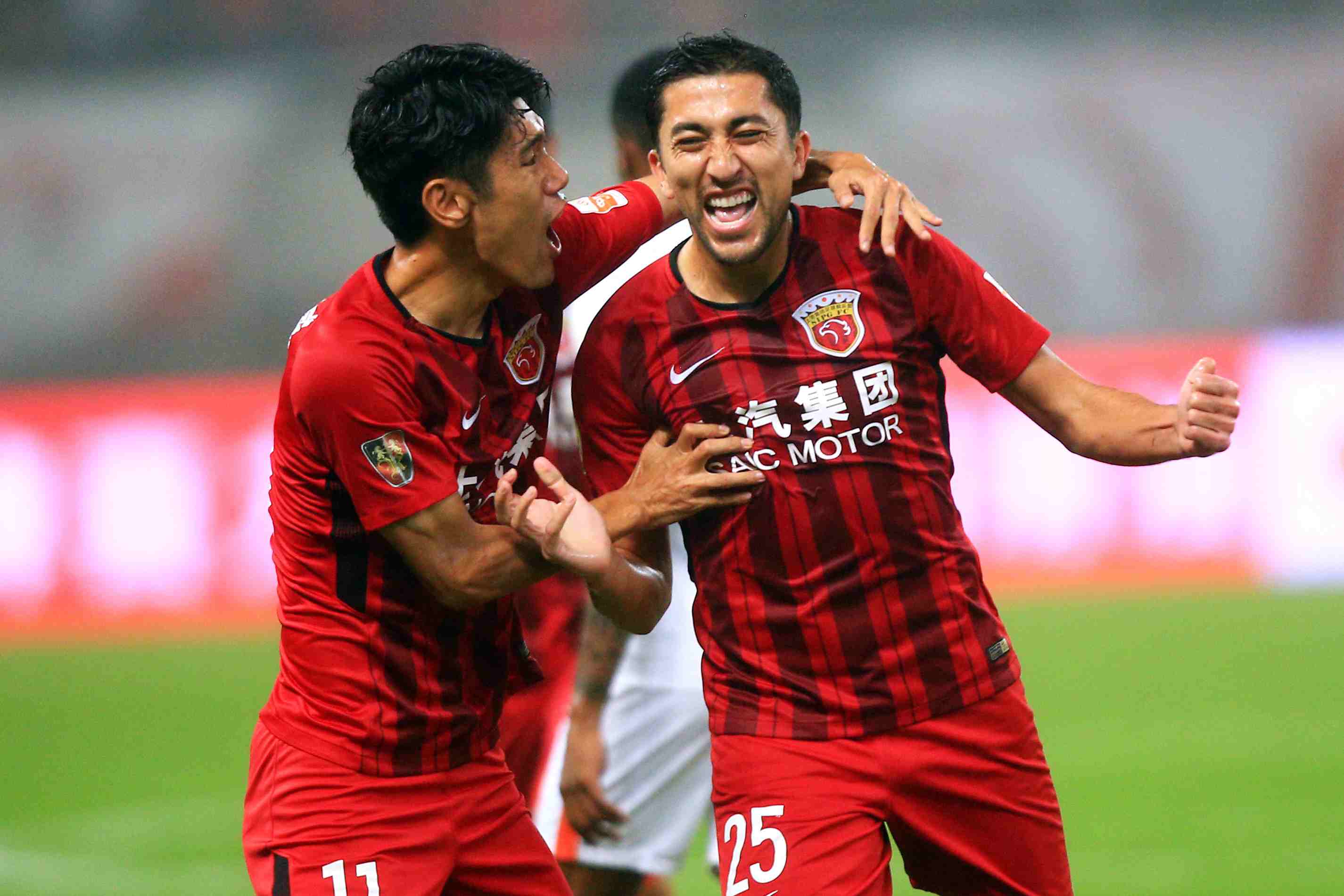 TA：热刺在欧冠中展现出了自信，他们在英超中也应做到这点（TA：热刺欧冠信心十足，英超也该延续这份底气）