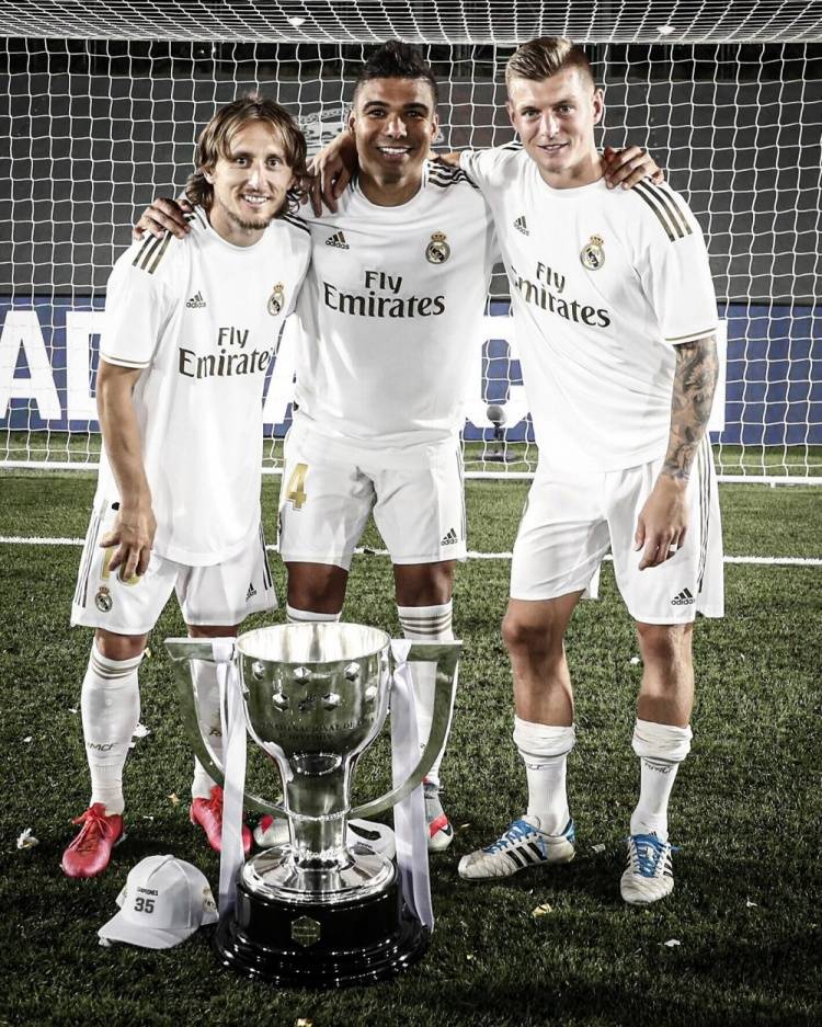 巴甲战报：若日尼奥点射难救主，弗拉门戈1-2弗鲁米嫩塞（巴甲焦点战：若日尼奥点球破门难救弗拉门戈，1-2不敌弗鲁米嫩塞）