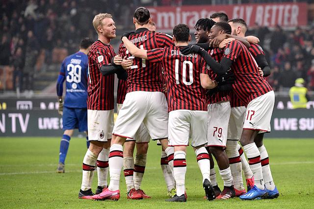 阿森纳以3-0大胜布鲁日，锁定16强席位，延续全胜纪录。（阿森纳3比0击败布鲁日，提前晋级16强并保持全胜）