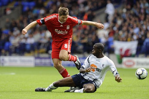 中超：上海海港4-0大胜深圳队（中超：上海海港4-0完胜深圳队）