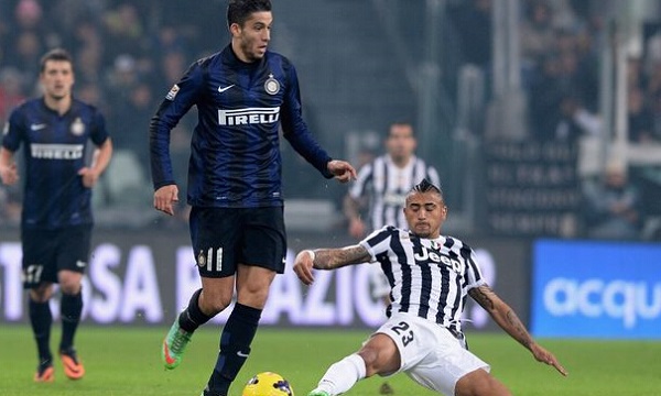 中甲半场：安以恩笑纳对方门将大礼，辽宁铁人暂1-0佛山南狮（中甲半场：安以恩抓住门将失误，辽宁铁人暂1-0领先佛山南狮）