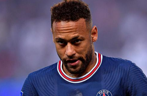 亚冠生死局：柔佛主场狂攻碾压上海海港 中超冠军背水一战太难了（亚冠生死战：柔佛主场火力全开压制上海海港，中超冠军逆袭难度拉满）